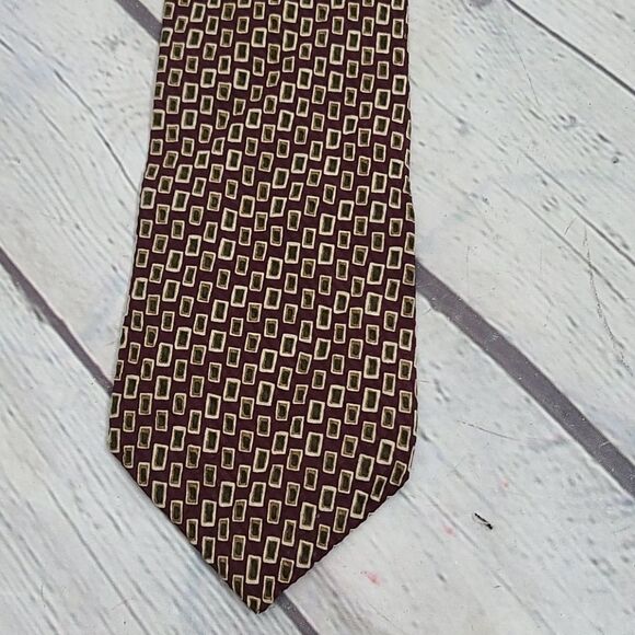 Geometric Print Silk Kenneth Cole Tie - Picture 1 of 8